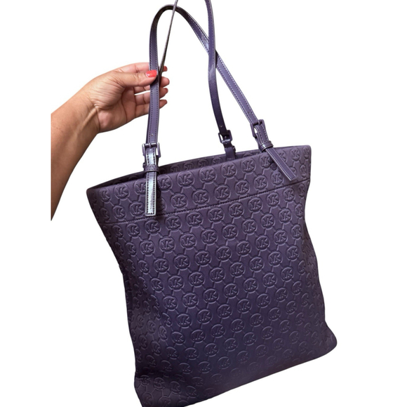 Michael Kors Signature Logo Embossed Neoprene Large Purple Tote - Picture 2 of 13